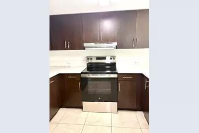 2425 SW 22nd Ter #505, Miami, FL 33145 - Photo 2