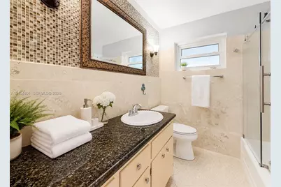 2400 NE 5th Ave, Wilton Manors, FL 33305 - Photo 14