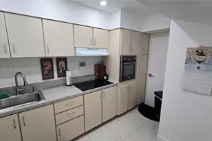 1000 West Ave, Miami Beach, FL 33139 - Photo 10