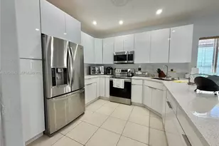 9011 NW 162nd Terrace, Miami Lakes, FL 33018 - Photo 12