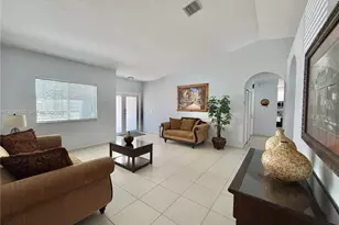 9011 NW 162nd Terrace, Miami Lakes, FL 33018 - Photo 6