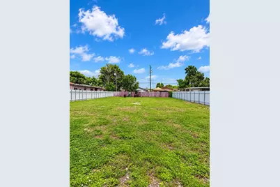 941 E 31st St, Hialeah, FL 33013 - Photo 2