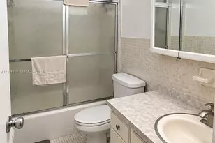 18605 Atlantic Blvd, Sunny Isles Beach, FL 33160 - Photo 12