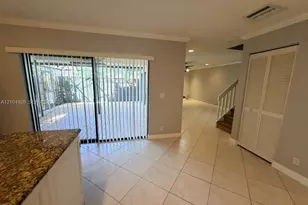 7671 W Courtyard Run W, Boca Raton, FL 33433 - Photo 8