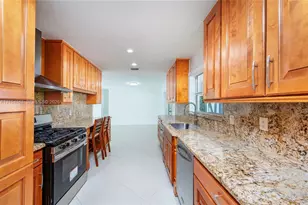 7190 W 12th Ct, Hialeah, FL 33014 - Photo 10
