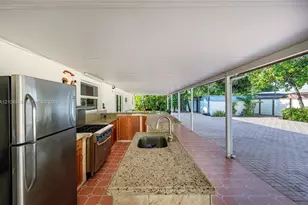 7190 W 12th Ct, Hialeah, FL 33014 - Photo 20