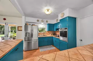 7840 SW 99th St, Miami, FL 33156 - Photo 8