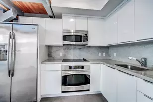 90 SW 3rd St, Miami, FL 33130 - Photo 10