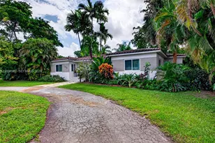 1020 NE 107th St, Miami Shores, FL 33161 - Photo 2