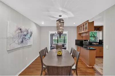 1020 NE 107th St, Miami Shores, FL 33161 - Photo 10