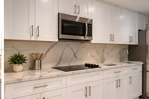 825 Brickell Bay Dr, Miami, FL 33131 - Photo 2