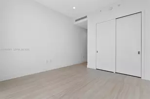 2411 Laguna Cir, Miami, FL 33180 - Photo 50