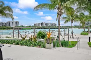 2411 Laguna Cir, Miami, FL 33180 - Photo 6
