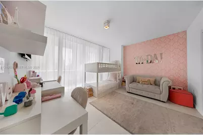 200 Biscayne Boulevard Way #904, Miami, FL 33131 - Photo 18