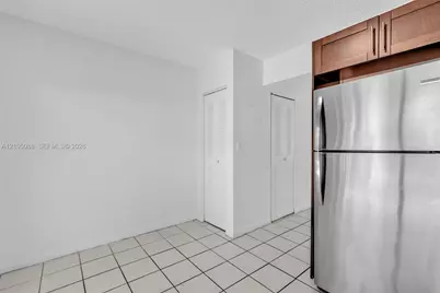 560 NW 82nd Pl #305, Miami, FL 33126 - Photo 10