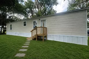 862 NE Coldwater Ave, Other City - In The State Of Florida, FL 32055 - Photo 6
