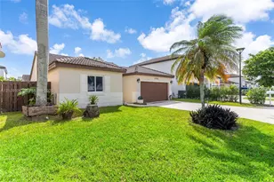 15762 SW 74th St, Miami, FL 33193 - Photo 2