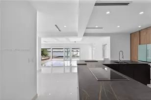 1101 S Shore Dr, Miami Beach, FL 33141 - Photo 30