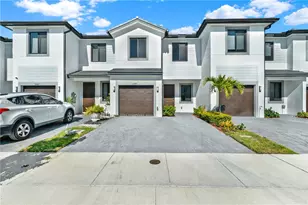 18981 SW 344th Ter, Homestead, FL 33034 - Photo 1