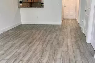 126 SW 17th Rd, Miami, FL 33129 - Photo 4