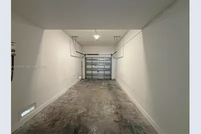 1159 NW 1st St, Florida City, FL 33034 - Photo 8