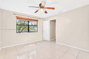10628 NW 10th St, Pembroke Pines, FL 33026 - Photo 24