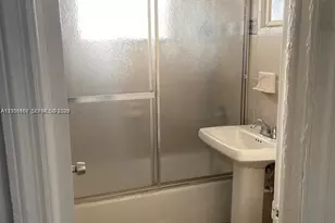 1840 NE 174th St, North Miami Beach, FL 33162 - Photo 6