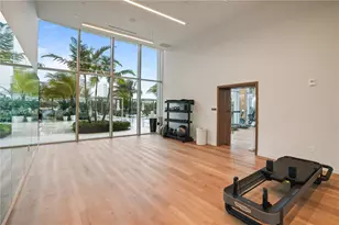 2411 Laguna Cir, North Miami, FL 33181 - Photo 22