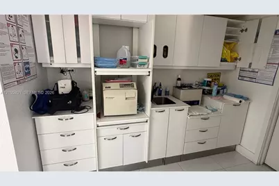 791 E 48th St, Hialeah, FL 33013 - Photo 20