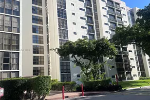 17021 N Bay Rd, Sunny Isles Beach, FL 33160 - Photo 1