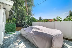 17251 NE 2nd Ct, North Miami Beach, FL 33162 - Photo 8