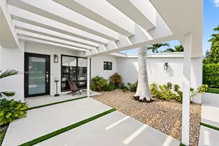 2130 Alamanda Dr, North Miami, FL 33181 - Photo 34