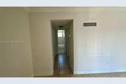 7101 SW 89th Ct #213, Miami, FL 33173 - Photo 4
