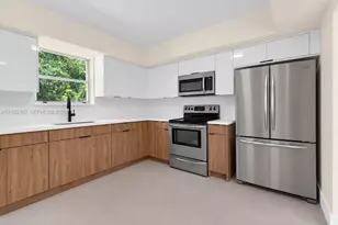 1701 NE 143rd St, North Miami, FL 33181 - Photo 8