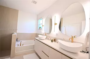 1631 NW 21st St, Homestead, FL 33030 - Photo 18