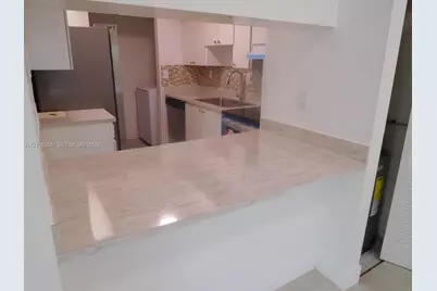 815 NE 199th St #202, Miami, FL 33179 - Photo 4