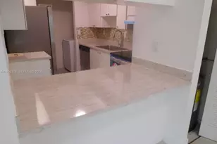815 NE 199th St, Miami, FL 33179 - Photo 4