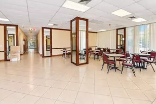 4675 W 18th Ct, Hialeah, FL 33012 - Photo 40