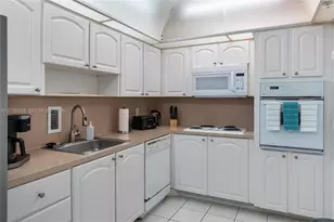 4001 S Ocean Dr, Hollywood, FL 33019 - Photo 6