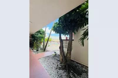2385 NW 11th St #A24, Miami, FL 33125 - Photo 6