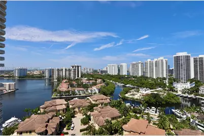 1000 Island Blvd #2005, Aventura, FL 33160 - Photo 32