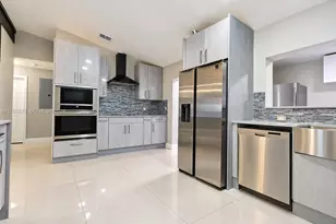 15281 SW 153rd St, Miami, FL 33187 - Photo 32