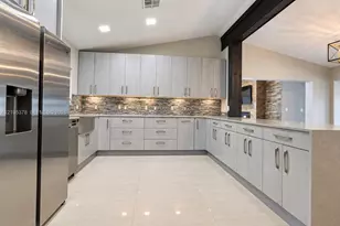 15281 SW 153rd St, Miami, FL 33187 - Photo 12