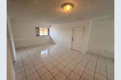 2745 W 61st Pl #204, Hialeah, FL 33016 - Photo 10