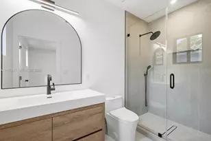 2800 SW 38th Ct, Miami, FL 33134 - Photo 16