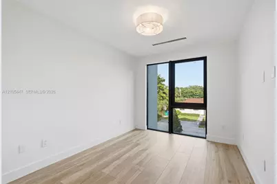 2800 SW 38th Ct #2, Miami, FL 33134 - Photo 18