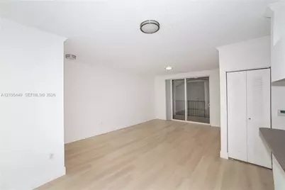 17145 N Bay Rd #4203, Sunny Isles Beach, FL 33160 - Photo 2