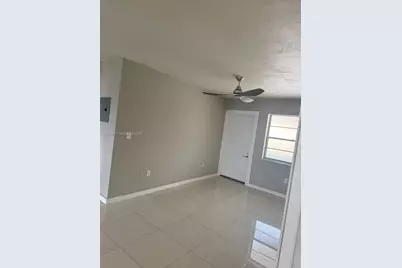 990 SW 4th St #8, Miami, FL 33130 - Photo 2