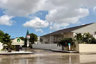 8475 SW 156th Ct, Miami, FL 33193 - Photo 4