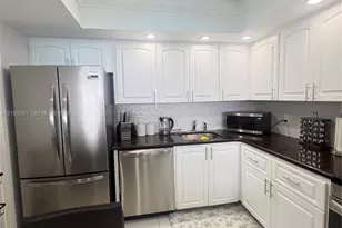 2101 S Ocean Dr, Hollywood, FL 33019 - Photo 10